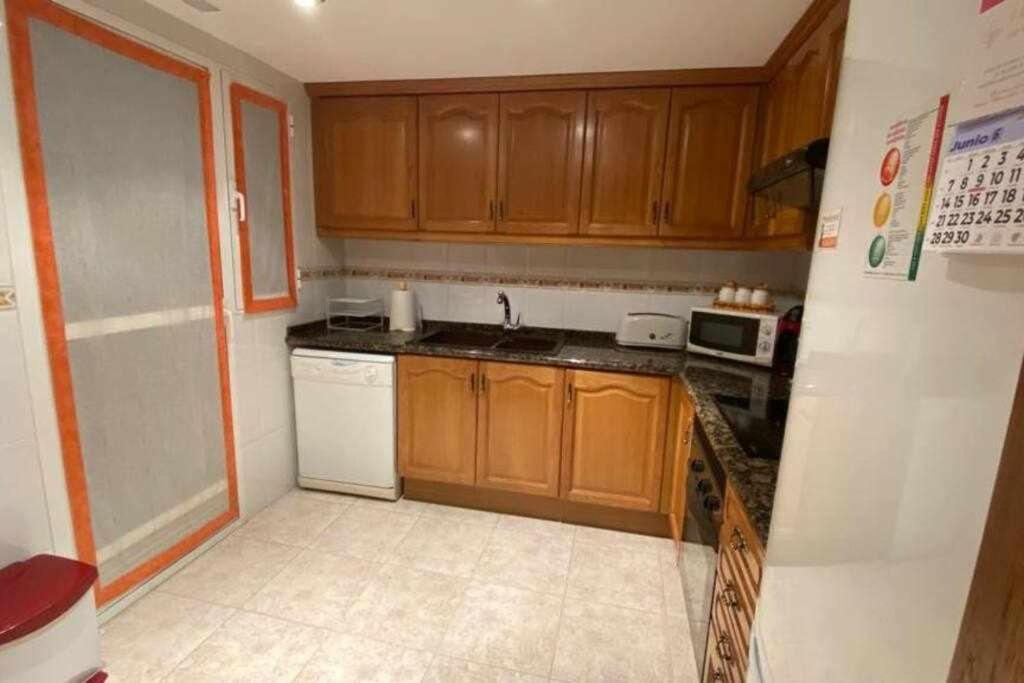 Apartamento A 150M De La Playa Wifi Gratis เดเนีย ภายนอก รูปภาพ